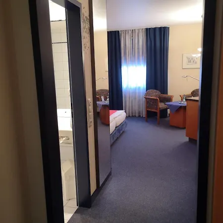 Main Eckert 3 Hotell