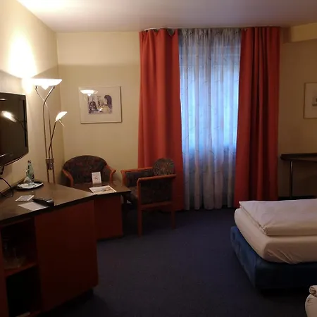 Hotel Main Eckert 3 3*
